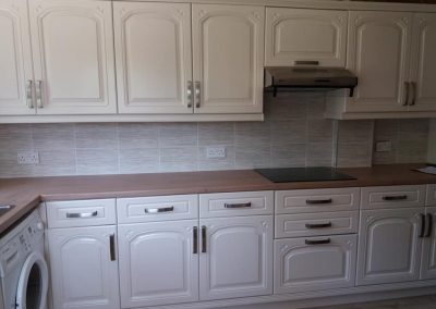 Kitchen resprayed in 'Dimity'