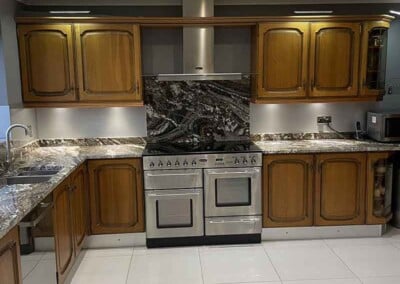 Cheshire Oak kitchen before kitchen respray
